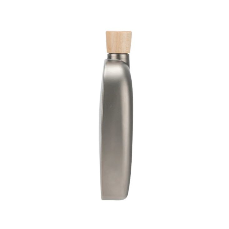 Snow Peak Titanium Curved Flask 250ml 8.4oz - Image 4